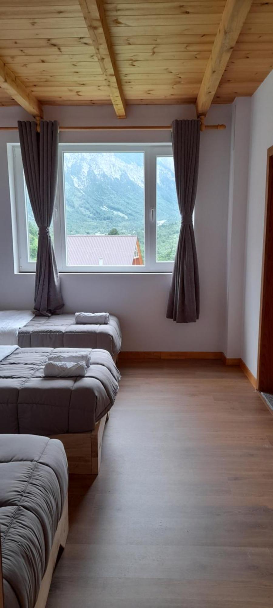 Guesthouse Dritan Tethorja Тет Стая снимка